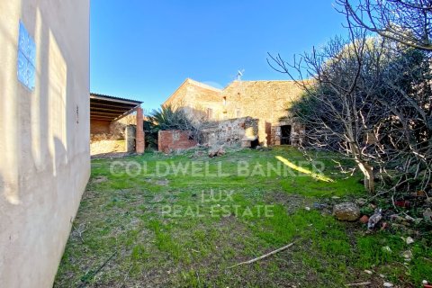Сasa de 6 dormitorios en venta en Girona, Gerona, Cataluña, Spain № 5798 - foto 3