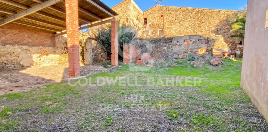 Сasa de 6 dormitorios en venta en Girona, Gerona, Cataluña, Spain № 5798