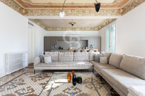 Ático de 4 dormitorios en venta en Barcelona, Cataluña, Spain № 5801 - foto 3