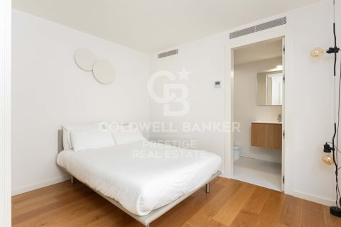 Ático de 4 dormitorios en venta en Barcelona, Cataluña, Spain № 5801 - foto 14
