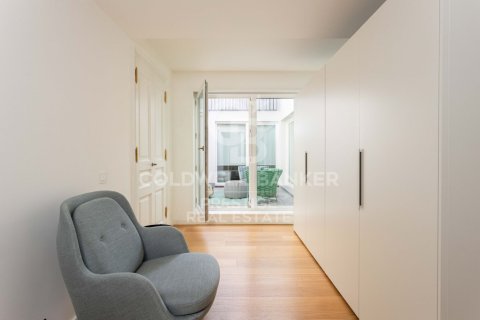 Ático de 4 dormitorios en venta en Barcelona, Cataluña, Spain № 5801 - foto 18