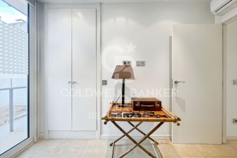 Apartamento de 4 dormitorios en venta en Roses, Gerona, Cataluña, Spain № 5799 - foto 9