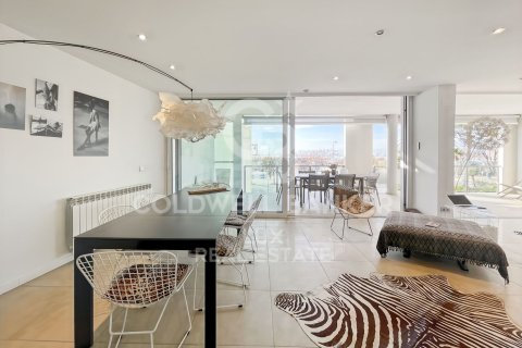 Apartamento de 4 dormitorios en venta en Roses, Gerona, Cataluña, Spain № 5799 - foto 3