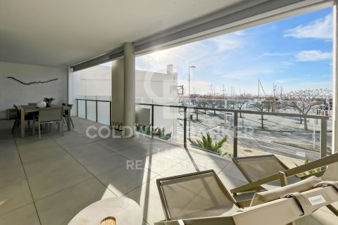 Apartamento de 4 dormitorios en venta en Roses, Gerona, Cataluña, Spain № 5799 - foto 14