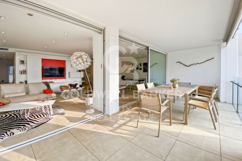 Apartamento de 4 dormitorios en venta en Roses, Gerona, Cataluña, Spain № 5799