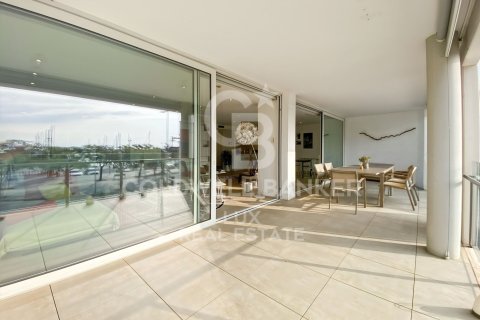 Apartamento de 4 dormitorios en venta en Roses, Gerona, Cataluña, Spain № 5799 - foto 11
