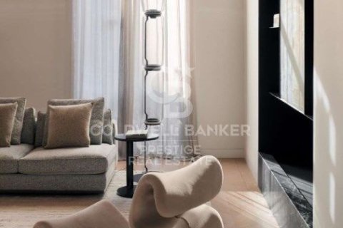 Apartamento de 5 dormitorios en venta en Barcelona, Cataluña, Spain № 5802 - foto 7