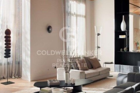 Apartamento de 5 dormitorios en venta en Barcelona, Cataluña, Spain № 5802 - foto 5