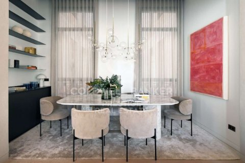 Apartamento de 5 dormitorios en venta en Barcelona, Cataluña, Spain № 5802 - foto 3
