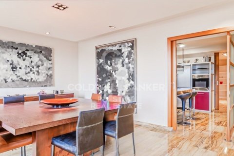 Купить квартиру в Барселона, Испания с 3 спальни, 221м², № 5803 - фото 9