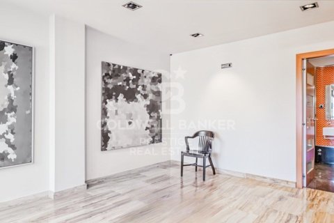 Купить квартиру в Барселона, Испания с 3 спальни, 221м², № 5803 - фото 19