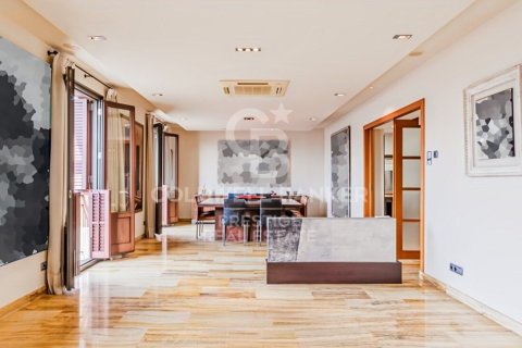 Купить квартиру в Барселона, Испания с 3 спальни, 221м², № 5803 - фото 5