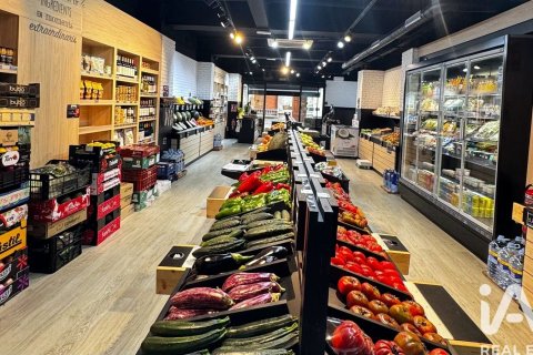 Propiedad comercial de 299 m² en alquiler en Vilanova i la Geltrú, Barcelona, Cataluña, Spain № 8415
