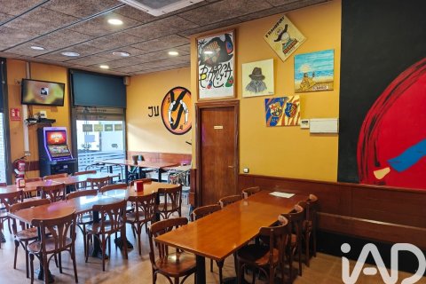 Propiedad comercial de 100 m² en alquiler en Badalona, Barcelona, Cataluña, Spain № 8418 - foto 4