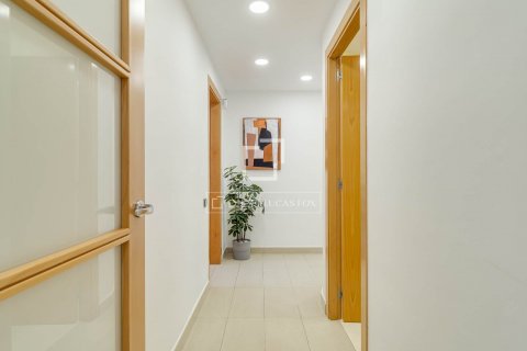 Apartamento de 3 dormitorios en venta en Barcelona, Cataluña, Spain № 8698 - foto 10
