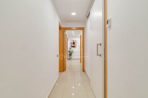 Apartamento de 3 dormitorios en venta en Barcelona, Cataluña, Spain № 8698 - foto 30