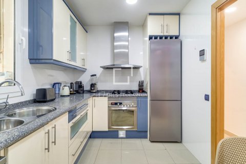 Apartamento de 3 dormitorios en venta en Barcelona, Cataluña, Spain № 8698 - foto 7