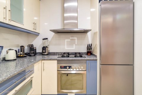 Apartamento de 3 dormitorios en venta en Barcelona, Cataluña, Spain № 8698 - foto 8