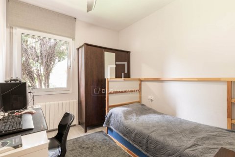 Снять в аренду виллу в Кастельдефельс, Испания с 7 спален, 351м², № 8703 - фото 21