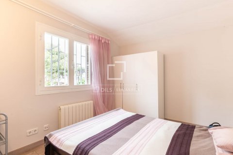 Снять в аренду виллу в Кастельдефельс, Испания с 7 спален, 351м², № 8703 - фото 19