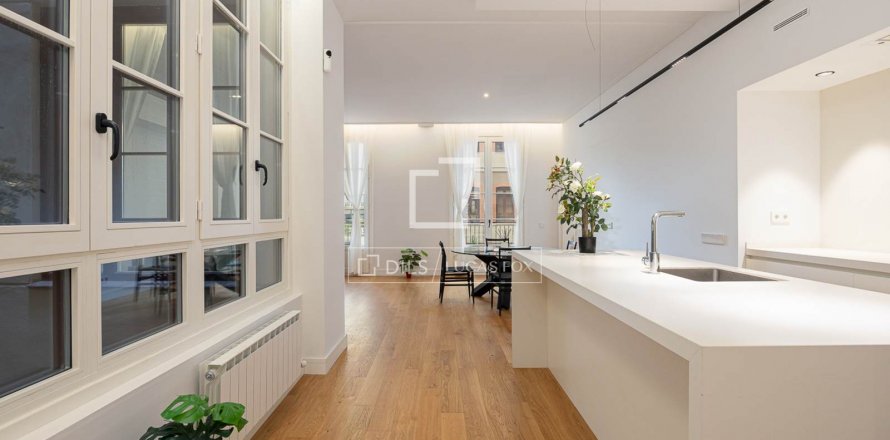 Apartamento de 2 dormitorios en alquiler en Barcelona, Cataluña, Spain № 8702