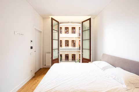 Apartamento de 2 dormitorios en alquiler en Barcelona, Cataluña, Spain № 8702 - foto 14