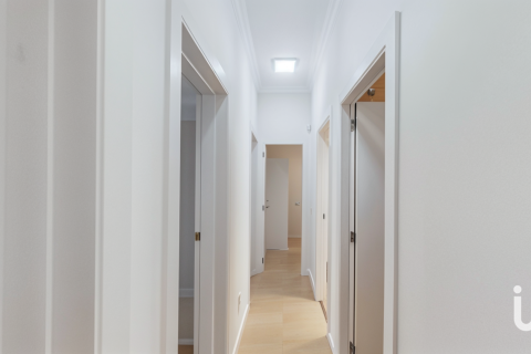 Купить квартиру в Барселона, Испания с 4 спальни, 89м², № 5017 - фото 12
