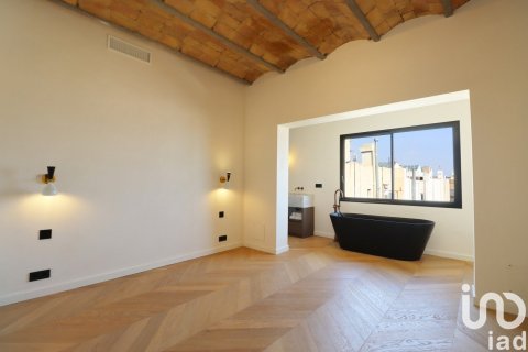Ático de 4 dormitorios en venta en Barcelona, Cataluña, Spain № 5021 - foto 16