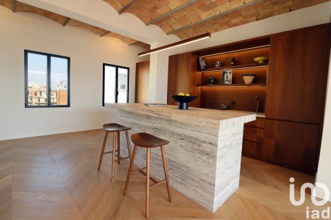 Ático de 4 dormitorios en venta en Barcelona, Cataluña, Spain № 5021 - foto 4