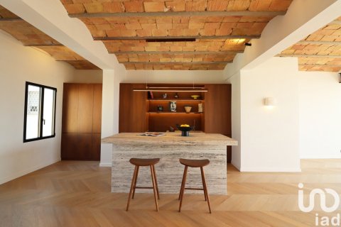 Ático de 4 dormitorios en venta en Barcelona, Cataluña, Spain № 5021