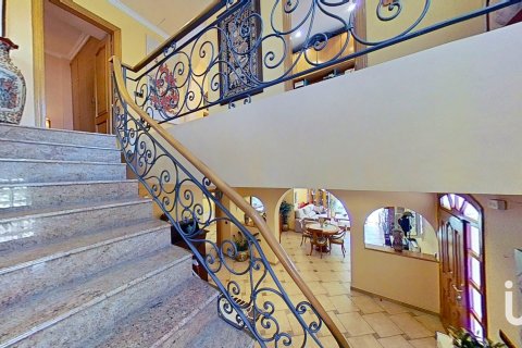 Купить дом в Вальс, Испания с 5 спален, 509м², № 5018 - фото 14