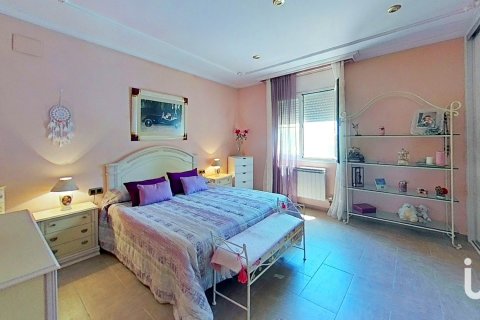Купить дом в Вальс, Испания с 5 спален, 509м², № 5018 - фото 15