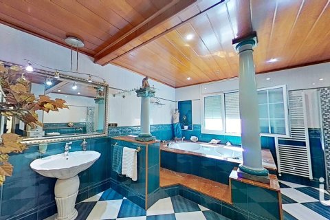 Купить дом в Вальс, Испания с 5 спален, 509м², № 5018 - фото 4