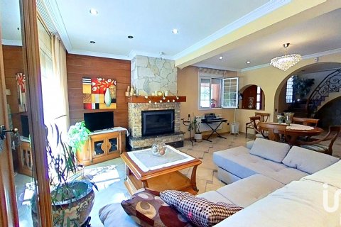 Купить дом в Вальс, Испания с 5 спален, 509м², № 5018 - фото 2