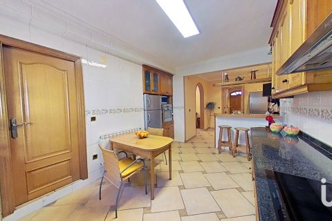 Купить дом в Вальс, Испания с 5 спален, 509м², № 5018 - фото 11