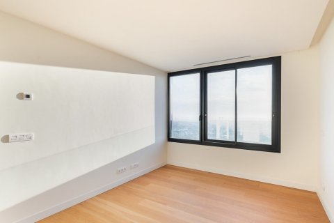 Сasa de 6 dormitorios en alquiler en Barcelona, Cataluña, Spain № 1559 - foto 13