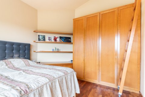 Сasa de 4 dormitorios en alquiler en Barcelona, Cataluña, Spain № 1561 - foto 18
