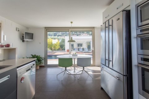 Сasa de 4 dormitorios en venta en Vallromanes, Barcelona, Cataluña, Spain № 1419 - foto 21