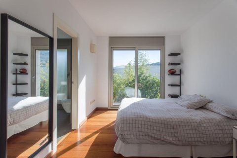 Сasa de 4 dormitorios en venta en Vallromanes, Barcelona, Cataluña, Spain № 1419 - foto 26