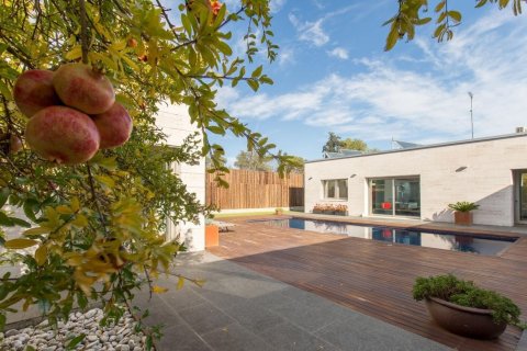 Сasa de 4 dormitorios en venta en Vallromanes, Barcelona, Cataluña, Spain № 1419 - foto 13
