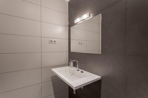 Сasa de 4 dormitorios en venta en Vallromanes, Barcelona, Cataluña, Spain № 1419 - foto 24