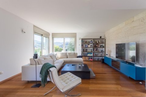 Сasa de 4 dormitorios en venta en Vallromanes, Barcelona, Cataluña, Spain № 1419 - foto 18