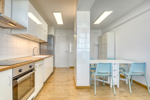 Apartamento de 3 dormitorios en venta en Barcelona, Cataluña, Spain № 1417 - foto 7