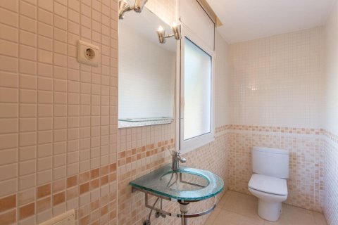 4 bedrooms house for sale in Arenys de Mar, Barcelona, Catalonia, Spain № 1423 - photo 16