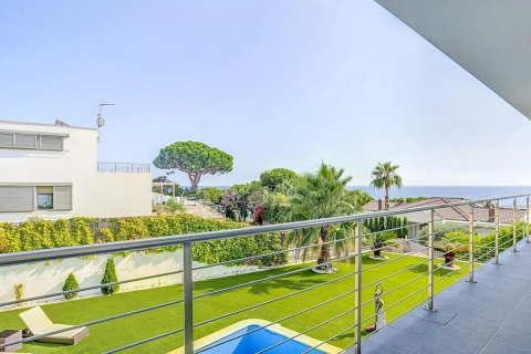 Сasa de 5 dormitorios en venta en Arenys de Mar, Barcelona, Cataluña, Spain № 1422 - foto 23