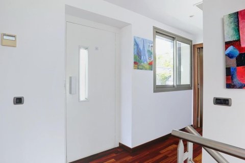 Сasa de 5 dormitorios en venta en Arenys de Mar, Barcelona, Cataluña, Spain № 1422 - foto 20