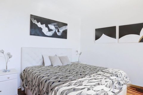 Сasa de 5 dormitorios en venta en Arenys de Mar, Barcelona, Cataluña, Spain № 1422 - foto 21
