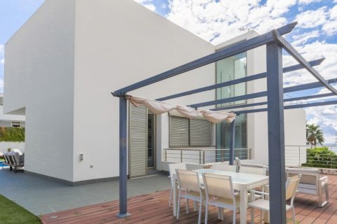 Сasa de 5 dormitorios en venta en Arenys de Mar, Barcelona, Cataluña, Spain № 1422 - foto 7
