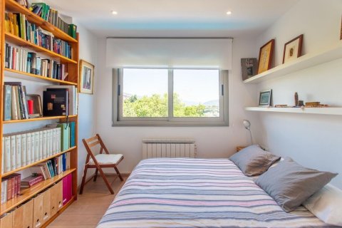 Сasa de 4 dormitorios en venta en Sant Cebrià de Vallalta, Barcelona, Cataluña, Spain № 1420 - foto 23