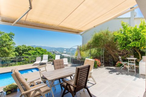 Сasa de 4 dormitorios en venta en Sant Cebrià de Vallalta, Barcelona, Cataluña, Spain № 1420 - foto 6